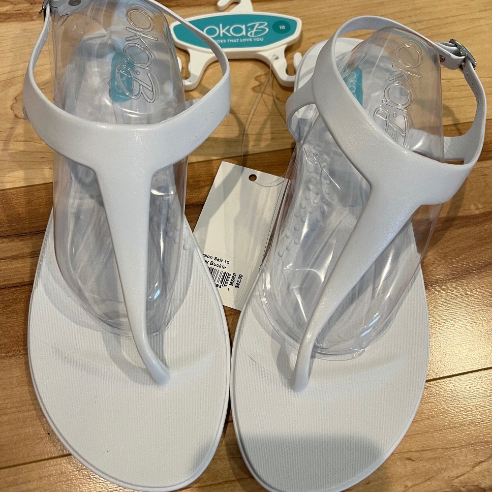 Oka-B Carson Salt Silver Buckle T-Strap Sandals; NWT; Size 10
